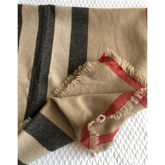 Burberry - Icon Stripe Wool Cashmere Scarf - Picture 14 of 16